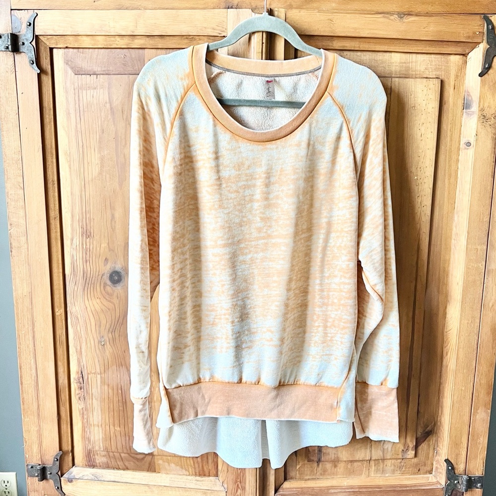 Luv 4 Anouka Lightweight Distressed Orange Sweatshirt Size Large